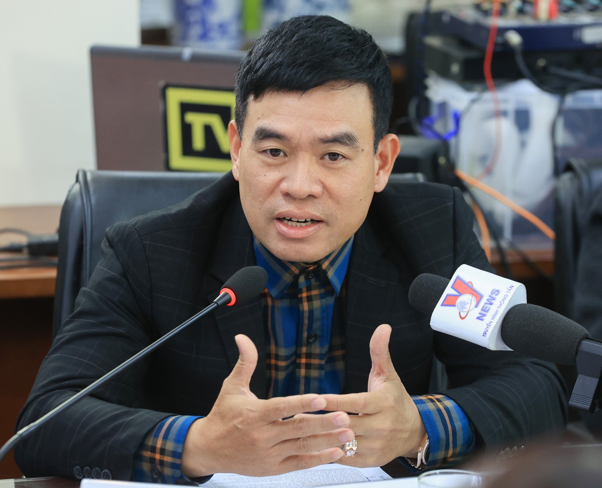 Toạ đ&agrave;m: Quản l&yacute; xe hợp đồng n&acirc;ng chất lượng vận tải kh&aacute;ch, cần siết hay mở? - Ảnh 8.