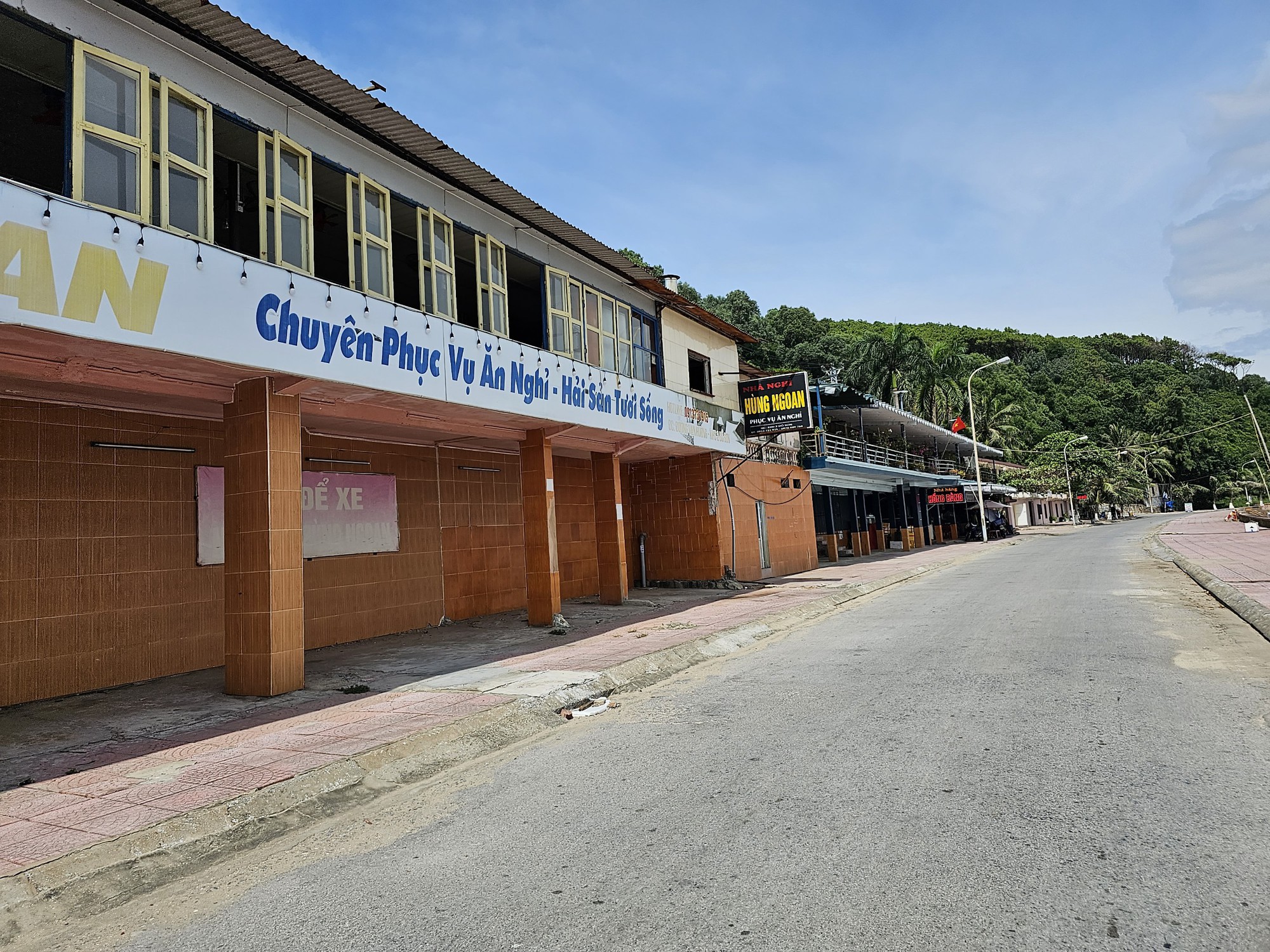 Cận cảnh một số c&ocirc;ng tr&igrave;nh bỏ hoang, tr&aacute;i ph&eacute;p ở Đồ Sơn - Ảnh 11.