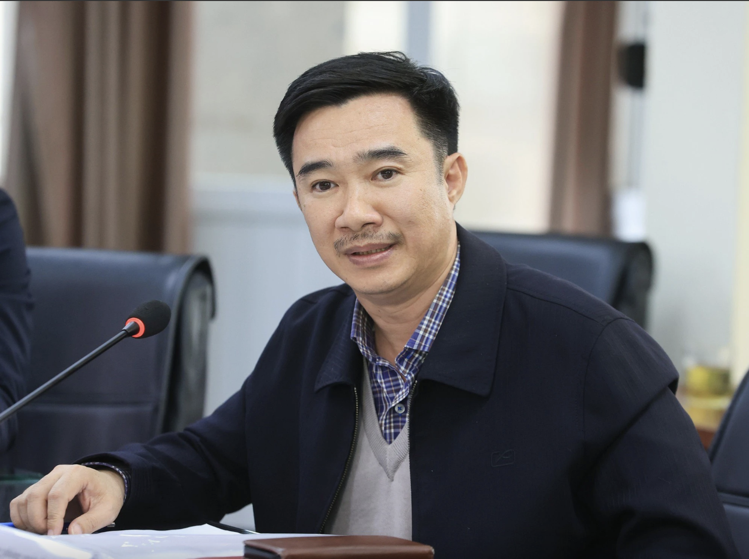 Bến xe c&oacute; qu&aacute; tải nếu đưa xe hợp đồng tr&aacute; h&igrave;nh v&agrave;o bến? - Ảnh 3.