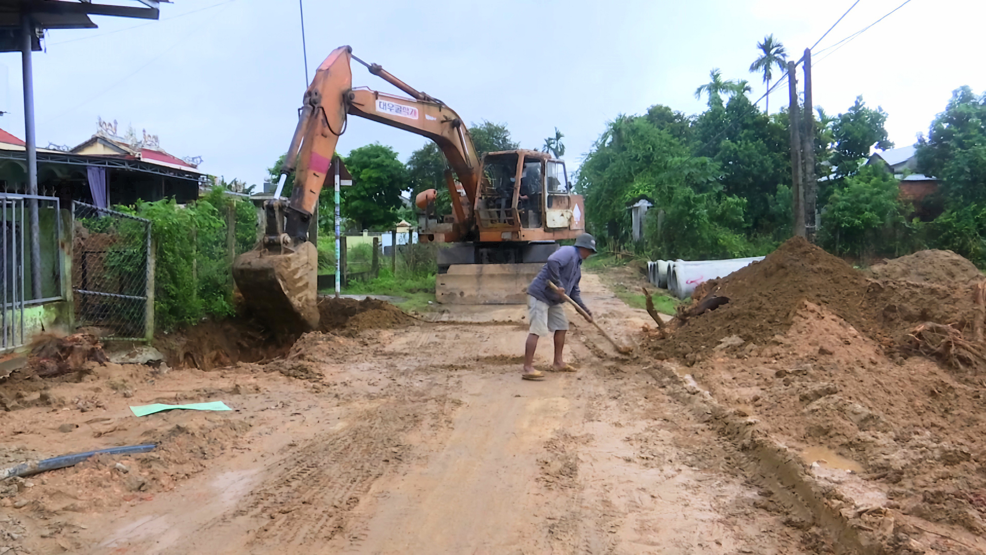 Chuyện d&acirc;n xứ Quảng g&oacute;p tiền, hiến đất mở đường - Ảnh 2.