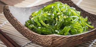 Loại rau "bảo bối" của người Nhật vừa gi&agrave;u canxi lại c&oacute; lượng vitamin A gấp 3 lần c&agrave; rốt - Ảnh 1.