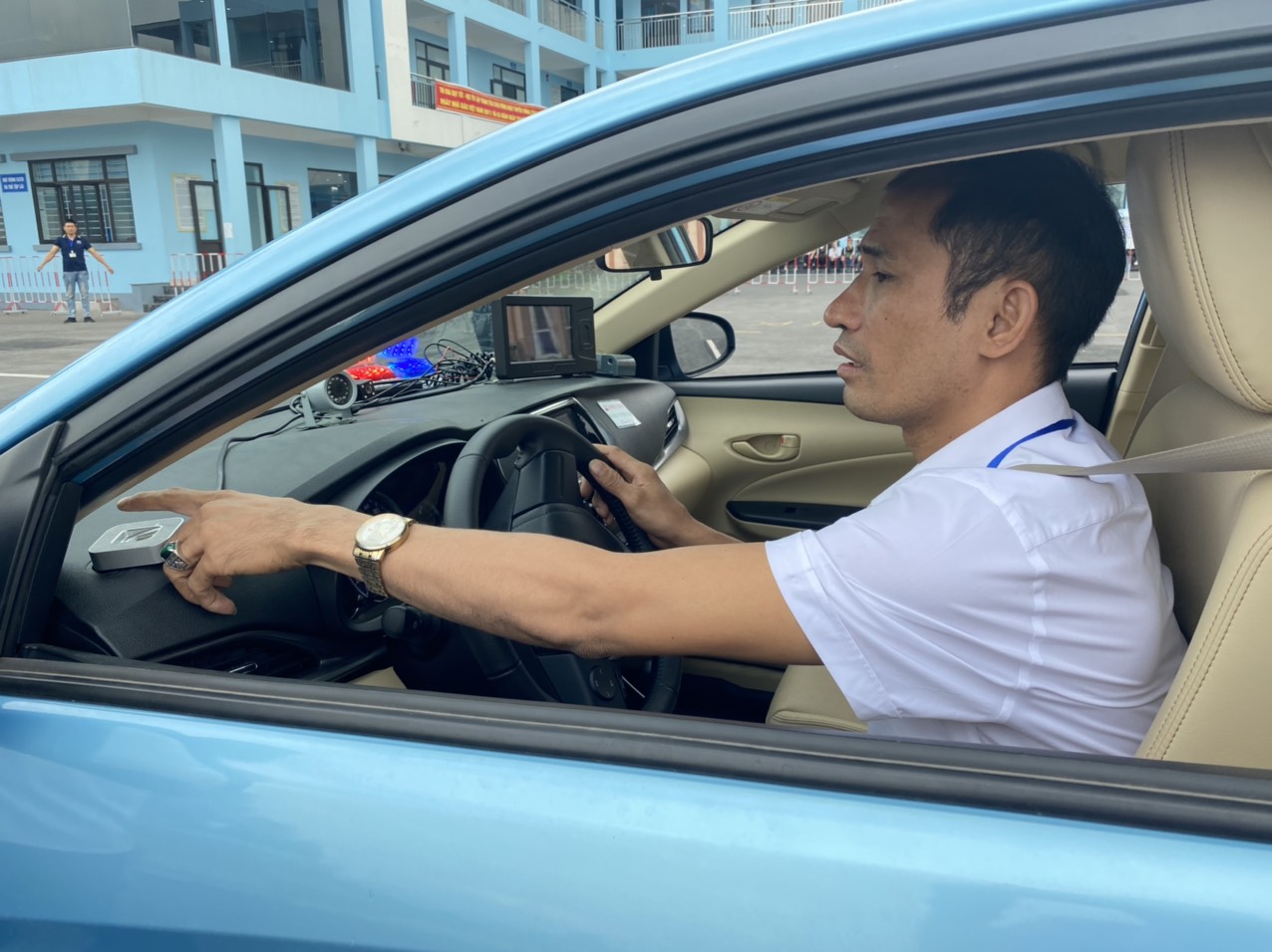 Quảng Ninh ti&ecirc;n phong &aacute;p dụng c&ocirc;ng nghệ số trong quản l&yacute; đ&agrave;o tạo, s&aacute;t hạch l&aacute;i xe - Ảnh 1.