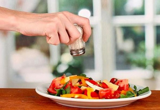 Loại rau quen thuộc gi&uacute;p hạ huyết &aacute;p, chợ Việt b&aacute;n sẵn rẻ như b&egrave;o - Ảnh 1.