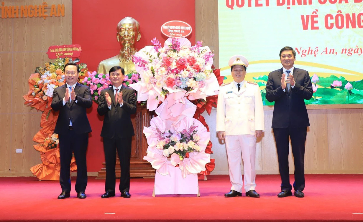 Tân Giám đốc Công an tỉnh Nghệ An là ai? - Ảnh 2. Tân Giám đốc Công an tỉnh Nghệ An là ai? - Ảnh 2.