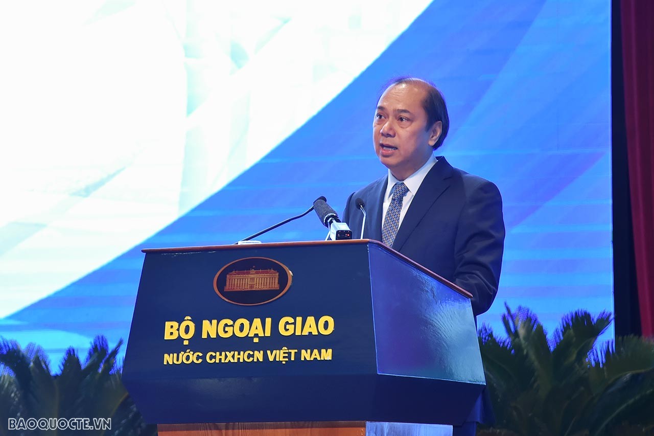 Việt Nam cần khai th&aacute;c cơ hội v&agrave;ng tại Trung Quốc, Mỹ, EU như thế n&agrave;o?  - Ảnh 1.