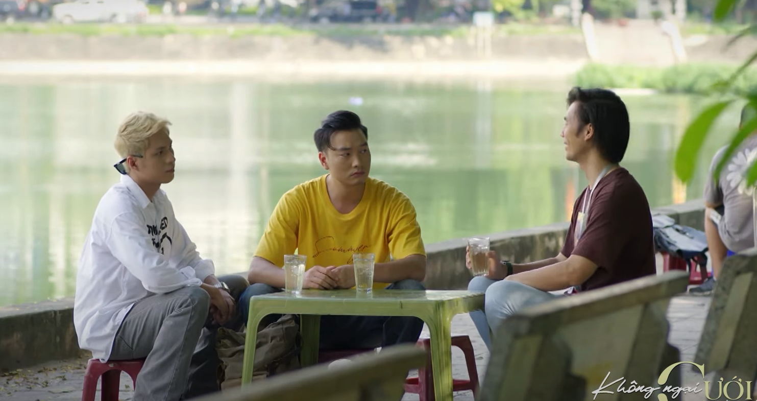 Đ&ocirc;ng muốn đến ở nh&agrave; Phong để học c&aacute;ch tự vươn l&ecirc;n bằng thực lực.