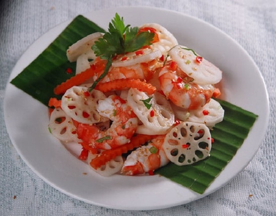 Loại củ "vua" ngo&agrave;i đen trong trắng ăn ngon lại dưỡng phổi, bổ m&aacute;u            - Ảnh 8.