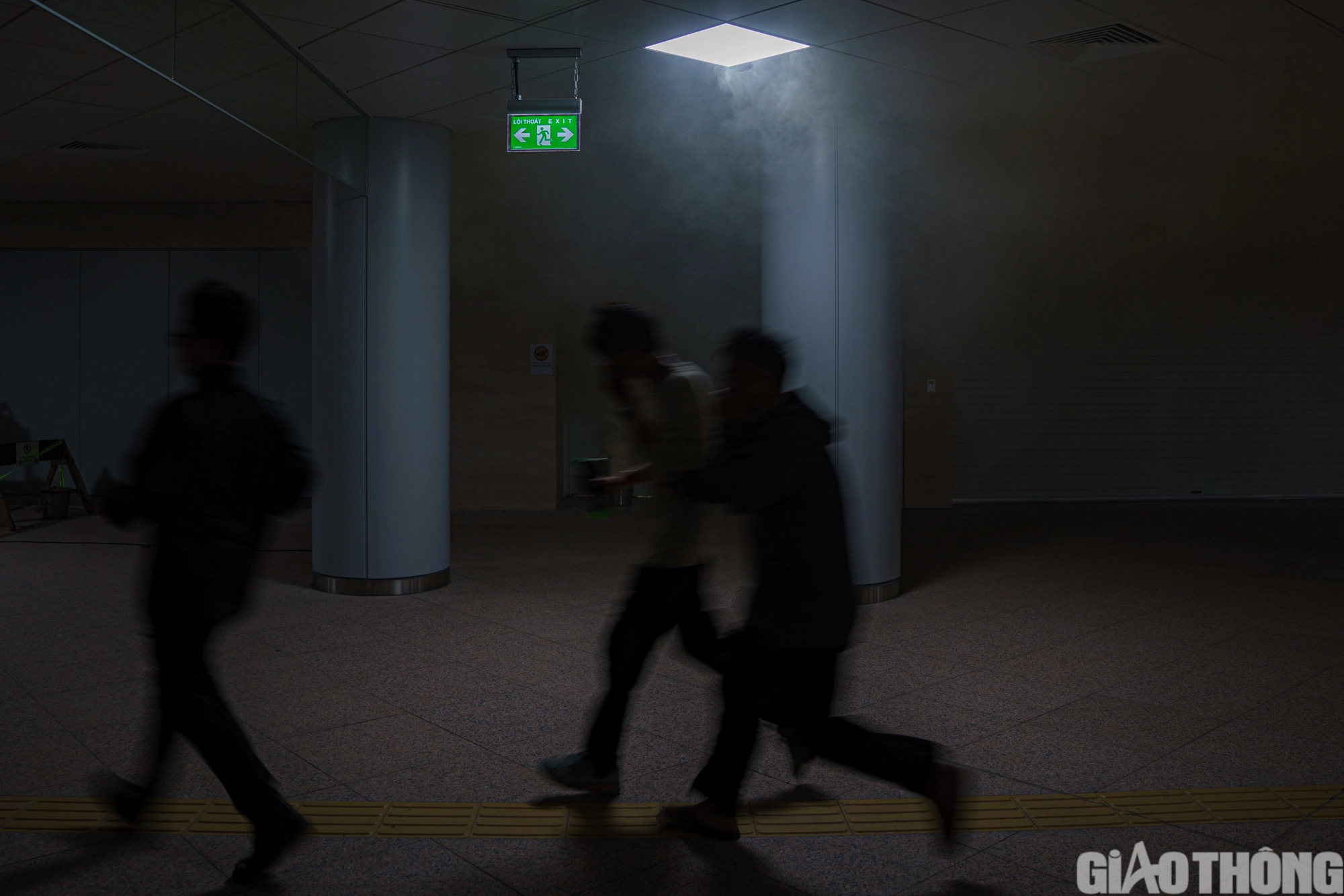 Hơn 4.000 người diễn tập cứu nạn trong ga ngầm Bến Thành - Ảnh 4. Hơn 4.000 người diễn tập cứu nạn trong ga ngầm Bến Thành - Ảnh 4.