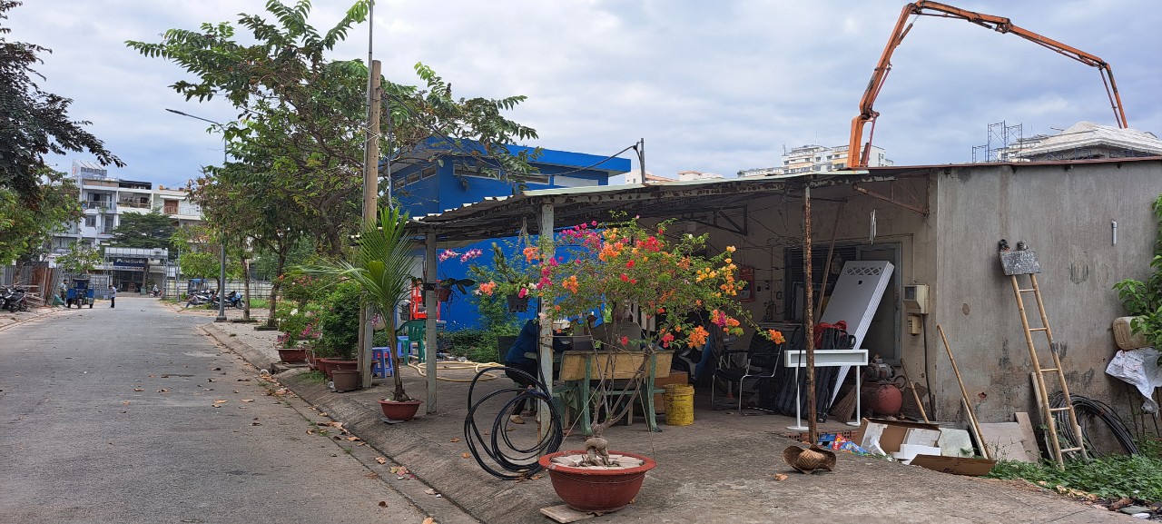 Đường đứt qu&atilde;ng, nhếch nh&aacute;ch trong hai khu đ&ocirc; thị ở TP.HCM - Ảnh 5.