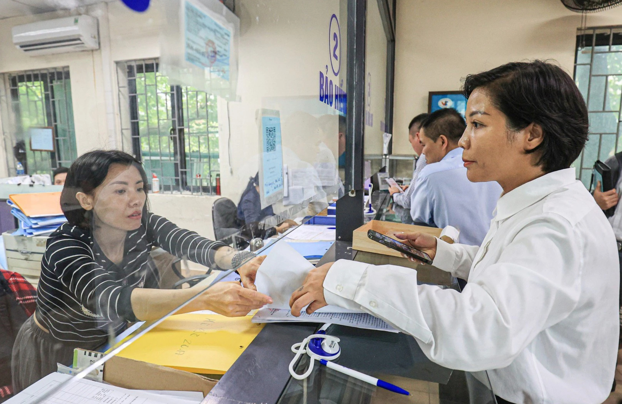 Sẽ ứng dụng c&ocirc;ng nghệ gi&uacute;p người d&acirc;n thanh to&aacute;n ph&iacute;, gi&aacute; đăng kiểm trực tuyến - Ảnh 1.