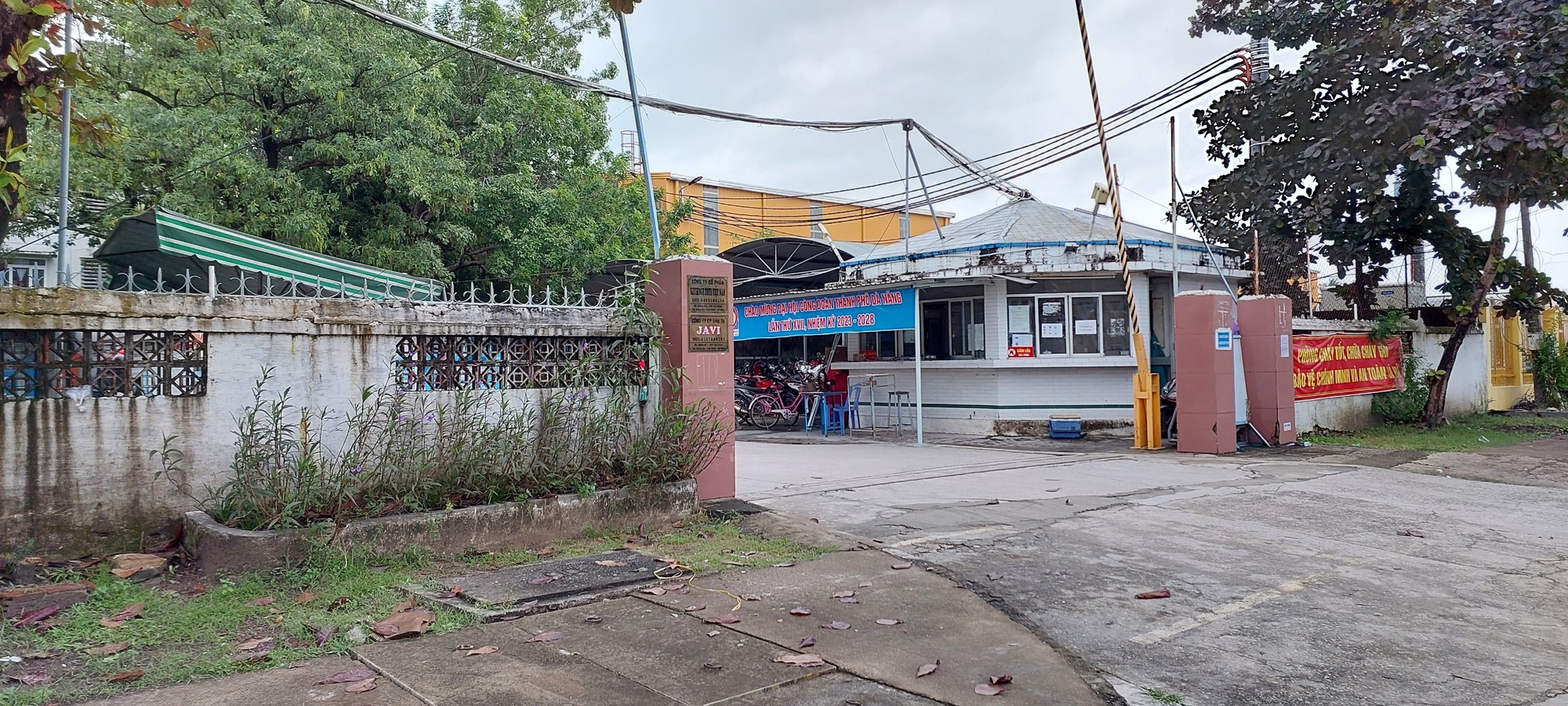 Cận Tết, hơn 1.300 c&ocirc;ng nh&acirc;n tại Đ&agrave; Nẵng mất việc - Ảnh 1.