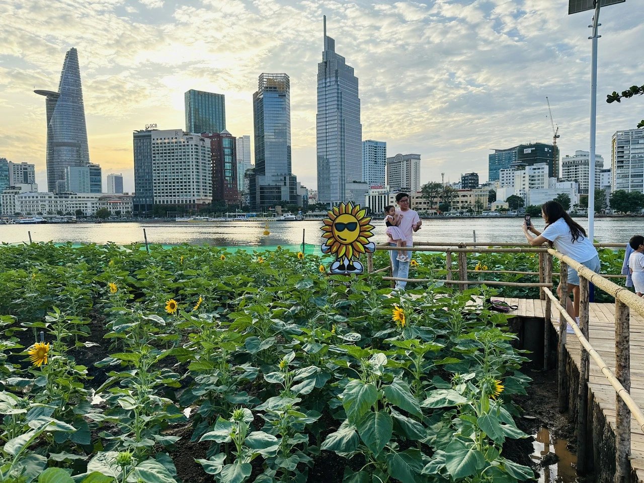 Những dự &aacute;n giao th&ocirc;ng kh&aacute;nh th&agrave;nh trong năm 2023 ở TP.HCM - Ảnh 3.
