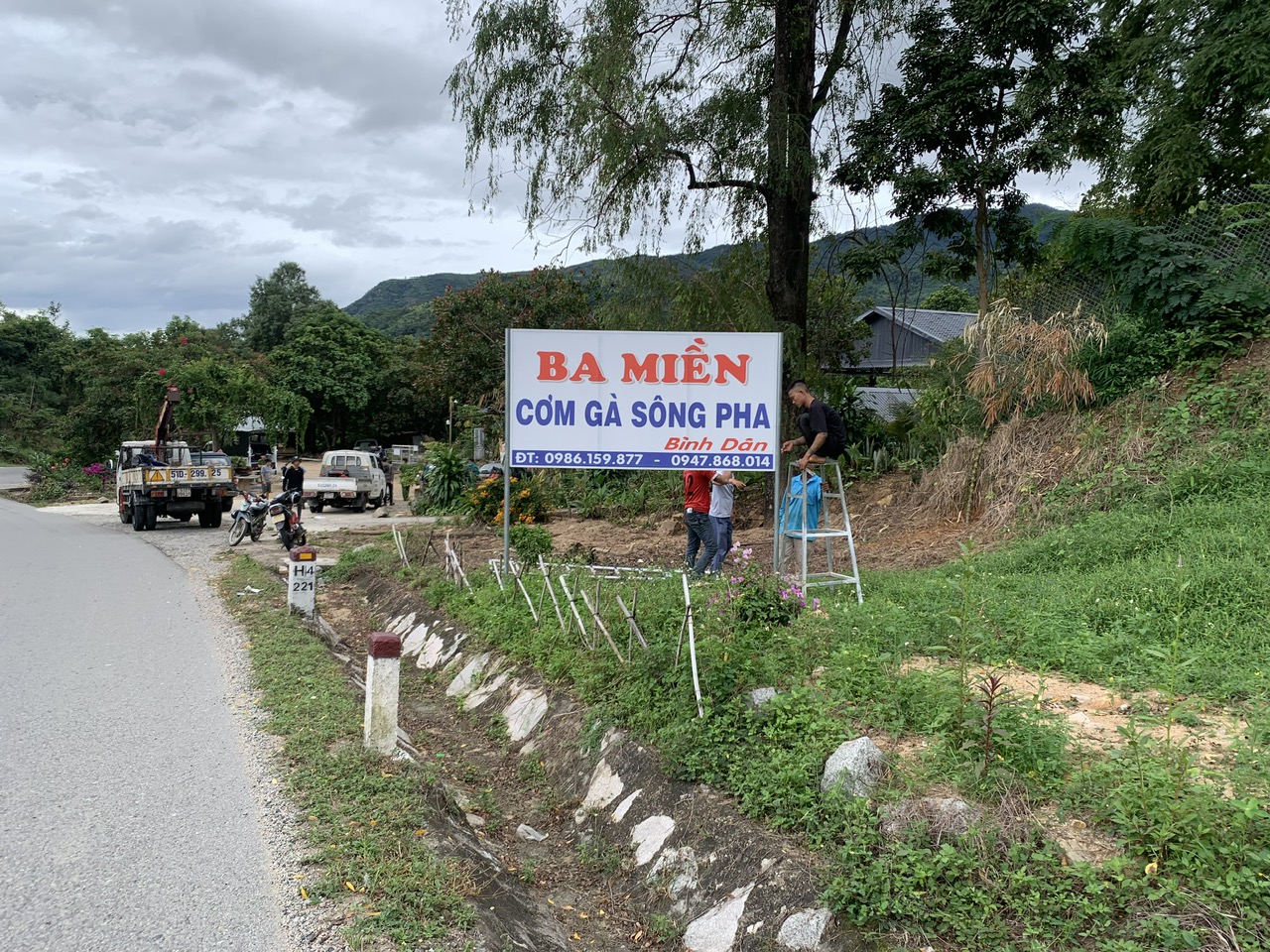 Cưỡng chế, r&agrave;o hộ lan c&aacute;c vị tr&iacute; đấu nối tr&aacute;i ph&eacute;p tr&ecirc;n đ&egrave;o Ngoạn Mục, QL27 - Ảnh 3.