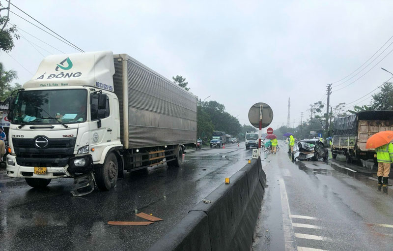 Hiện trường vụ tai nạn - Ảnh: N.T