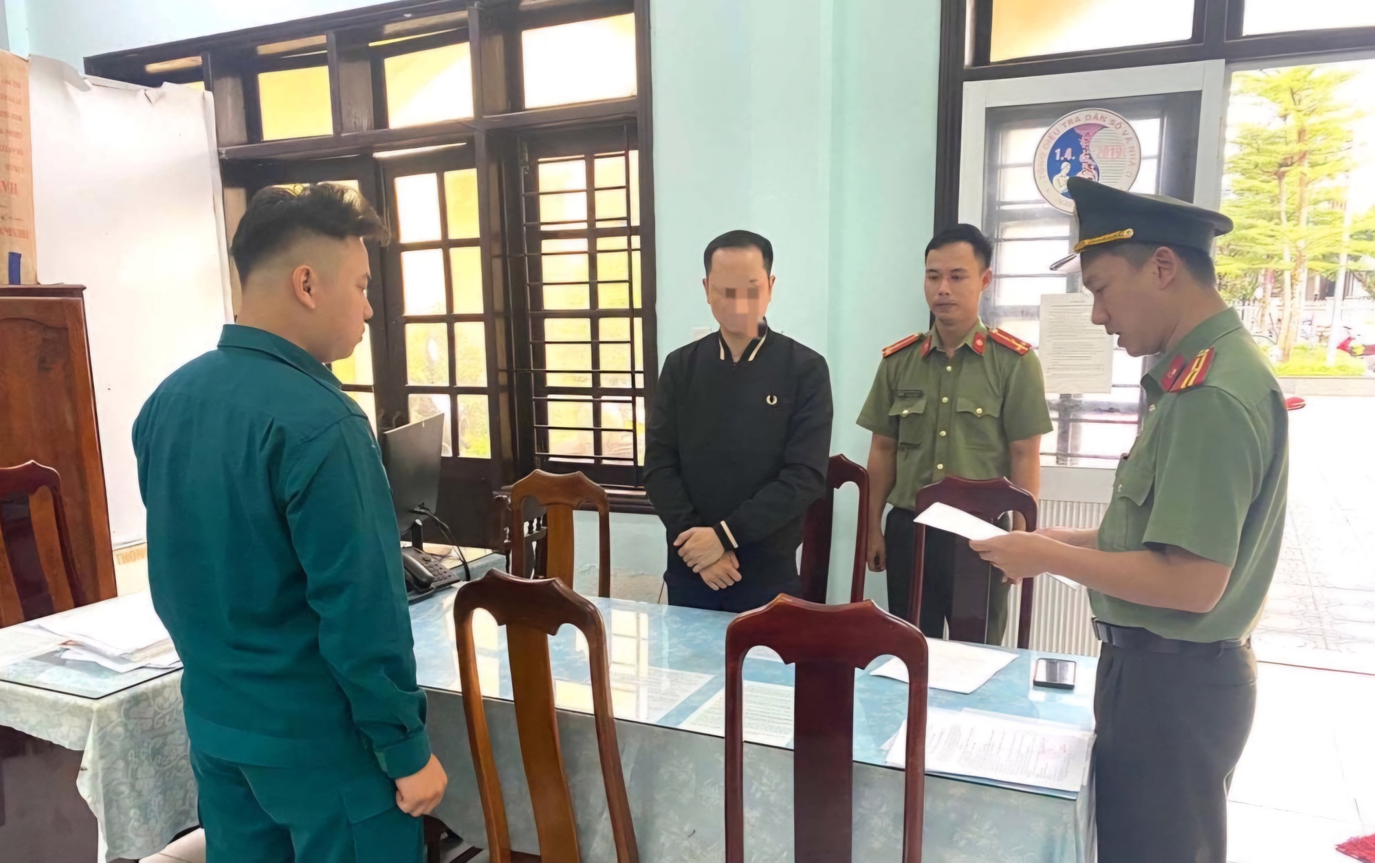 Bắt th&ecirc;m 2 đối tượng trong đường d&acirc;y cho vay nặng l&atilde;i 20 ngh&igrave;n tỷ - Ảnh 1.