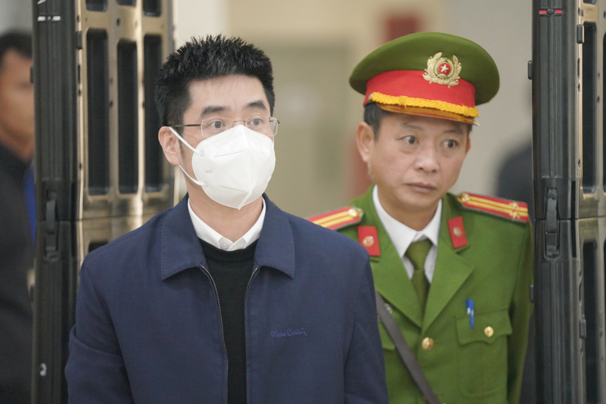 Chuyến bay giải cứu: Ho&agrave;ng Văn Hưng được giảm &aacute;n c&ograve;n 20 năm t&ugrave; - Ảnh 1.