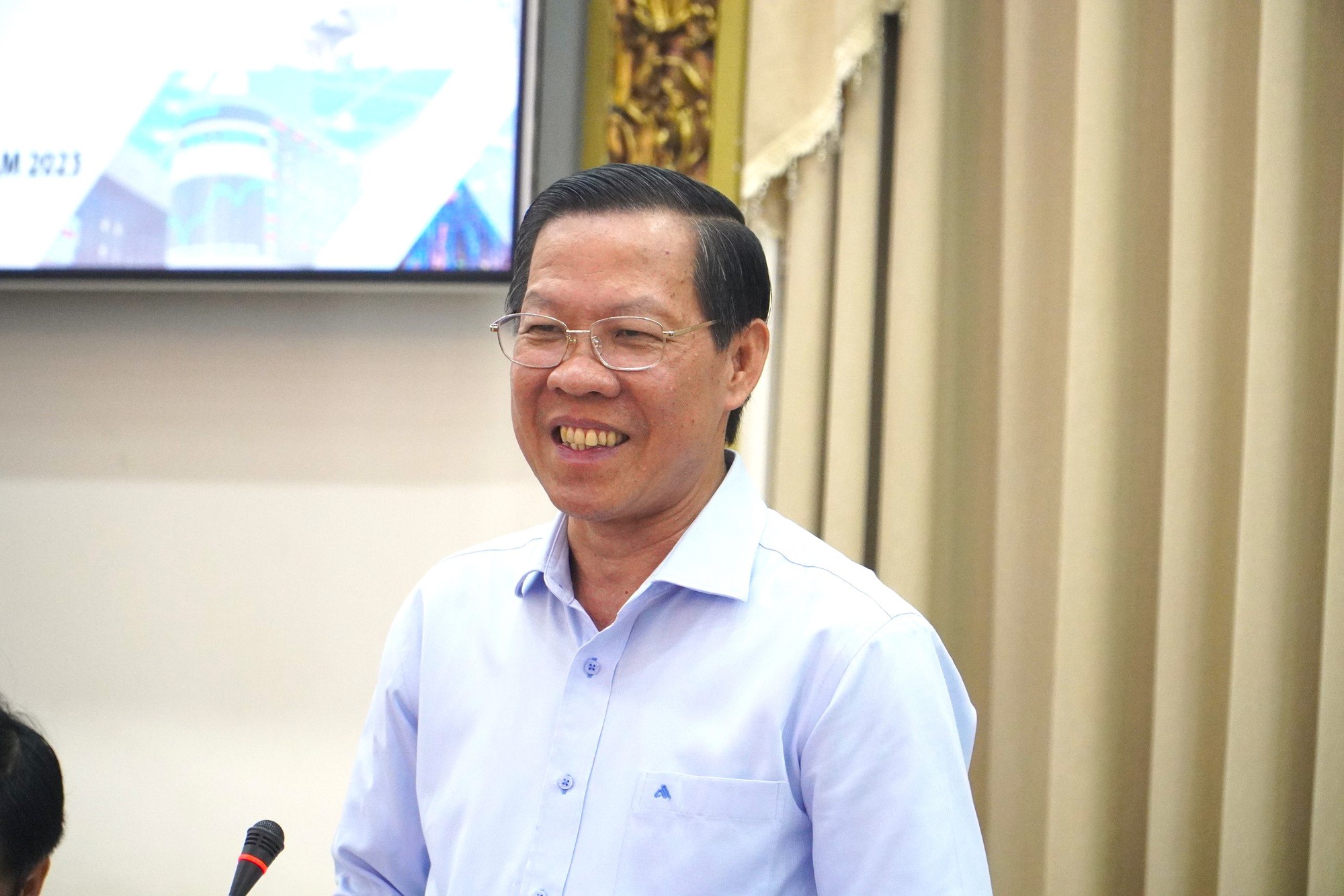 Chủ tịch TP.HCM: Khắc phục quy hoạch kiểu "vết dầu loang" - Ảnh 1.