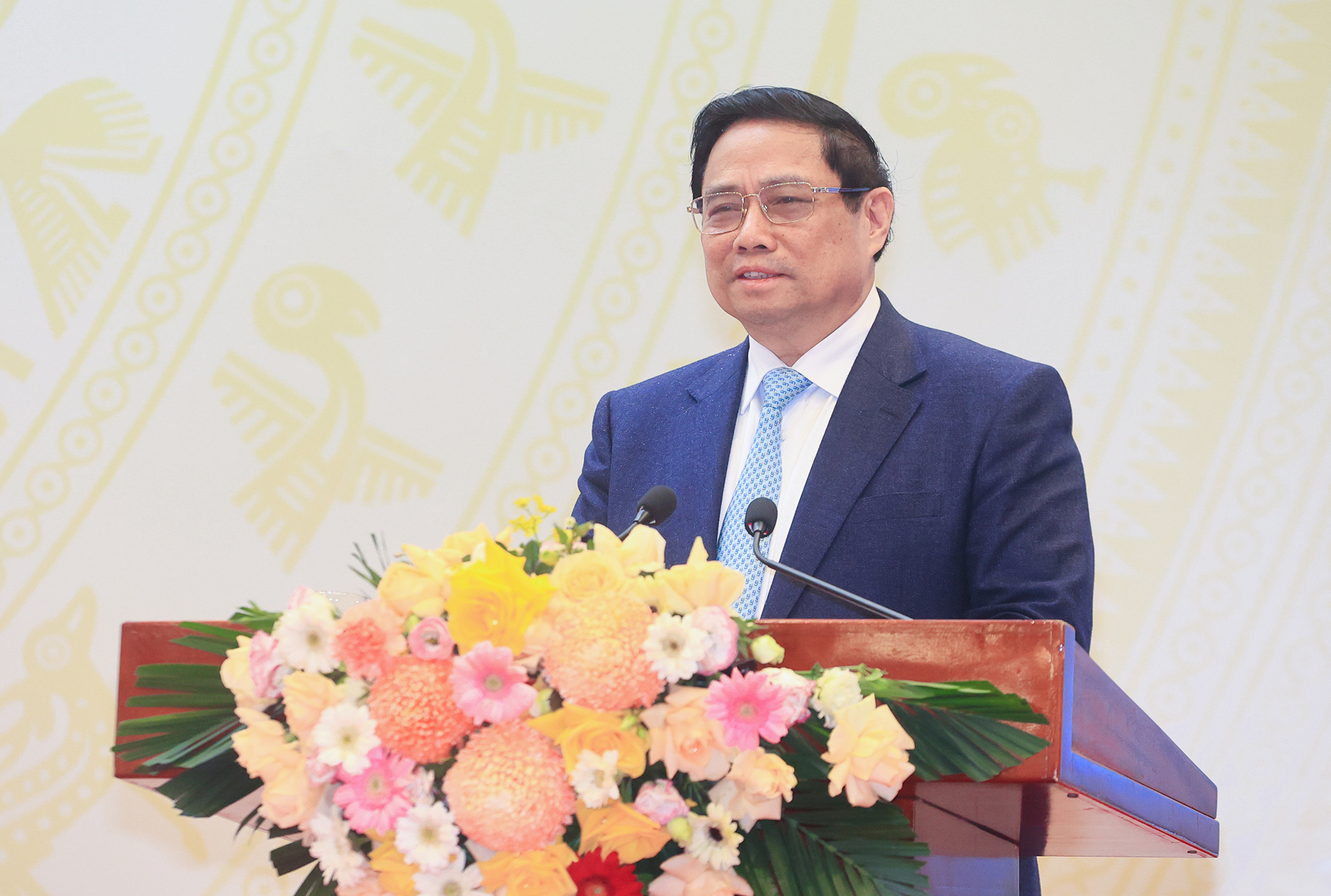 Thủ tướng Phạm Minh Ch&iacute;nh: Lan tỏa tinh thần chỉ tiến kh&ocirc;ng l&ugrave;i của ng&agrave;nh GTVT - Ảnh 1.