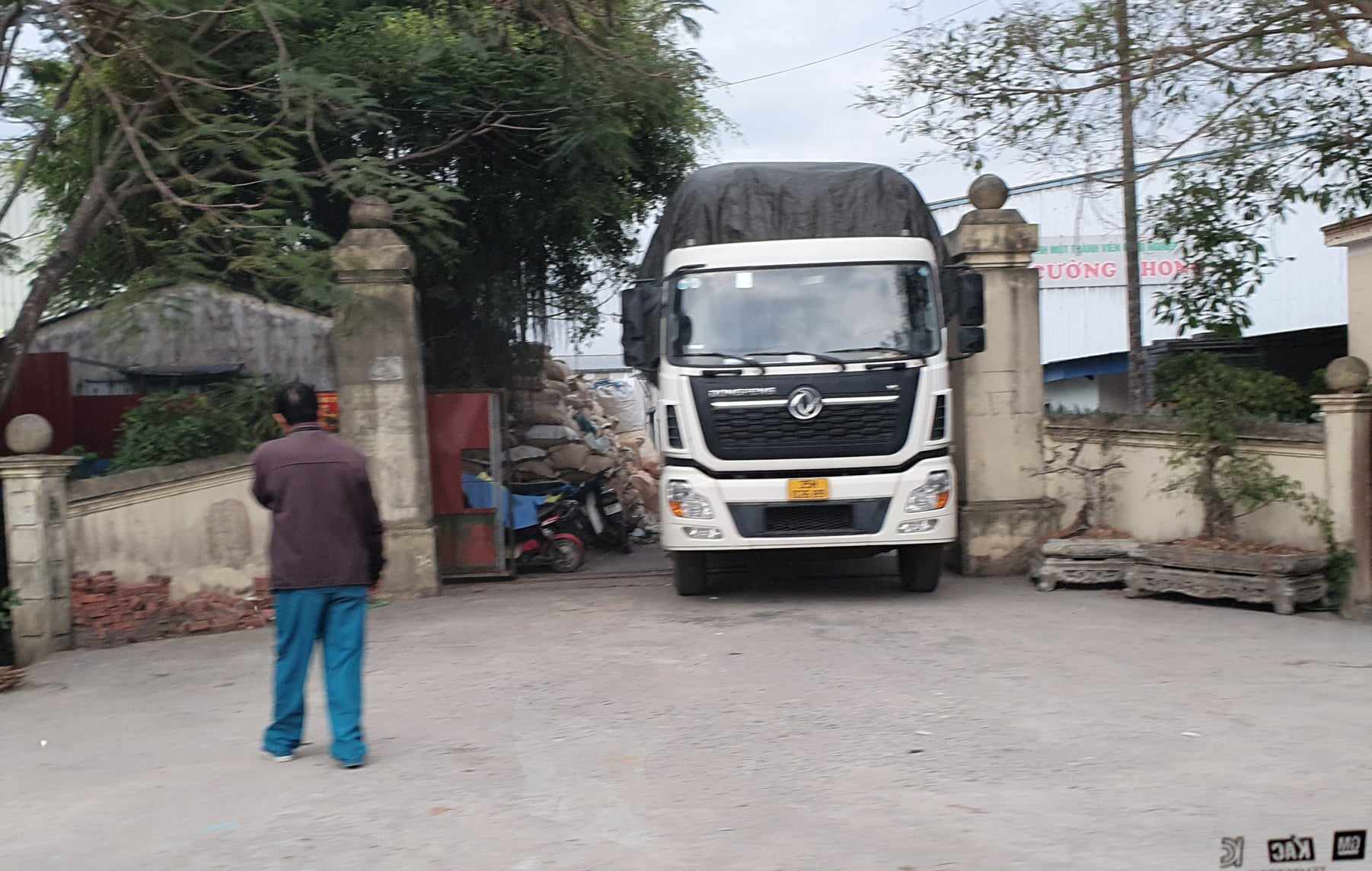 Hải Dương sẽ thu hồi dự án cho thuê nhà xưởng đấu nối trực tiếp vào quốc lộ- Ảnh 2. Hải Dương sẽ thu hồi dự án cho thuê nhà xưởng đấu nối trực tiếp vào quốc lộ- Ảnh 2.