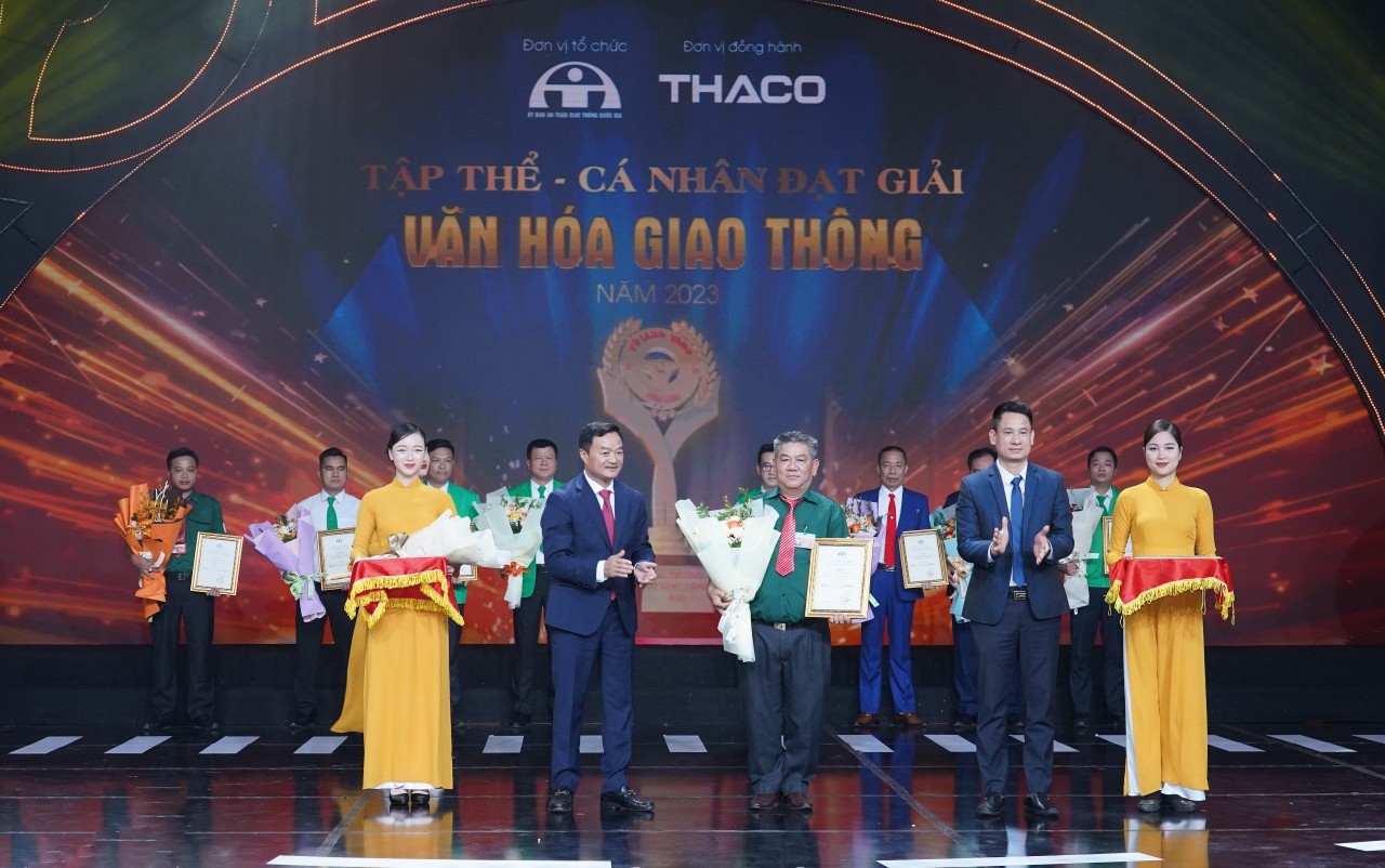 "35 năm nghề t&agrave;i xế gi&uacute;p t&ocirc;i r&egrave;n t&iacute;nh kỷ luật" - Ảnh 1.