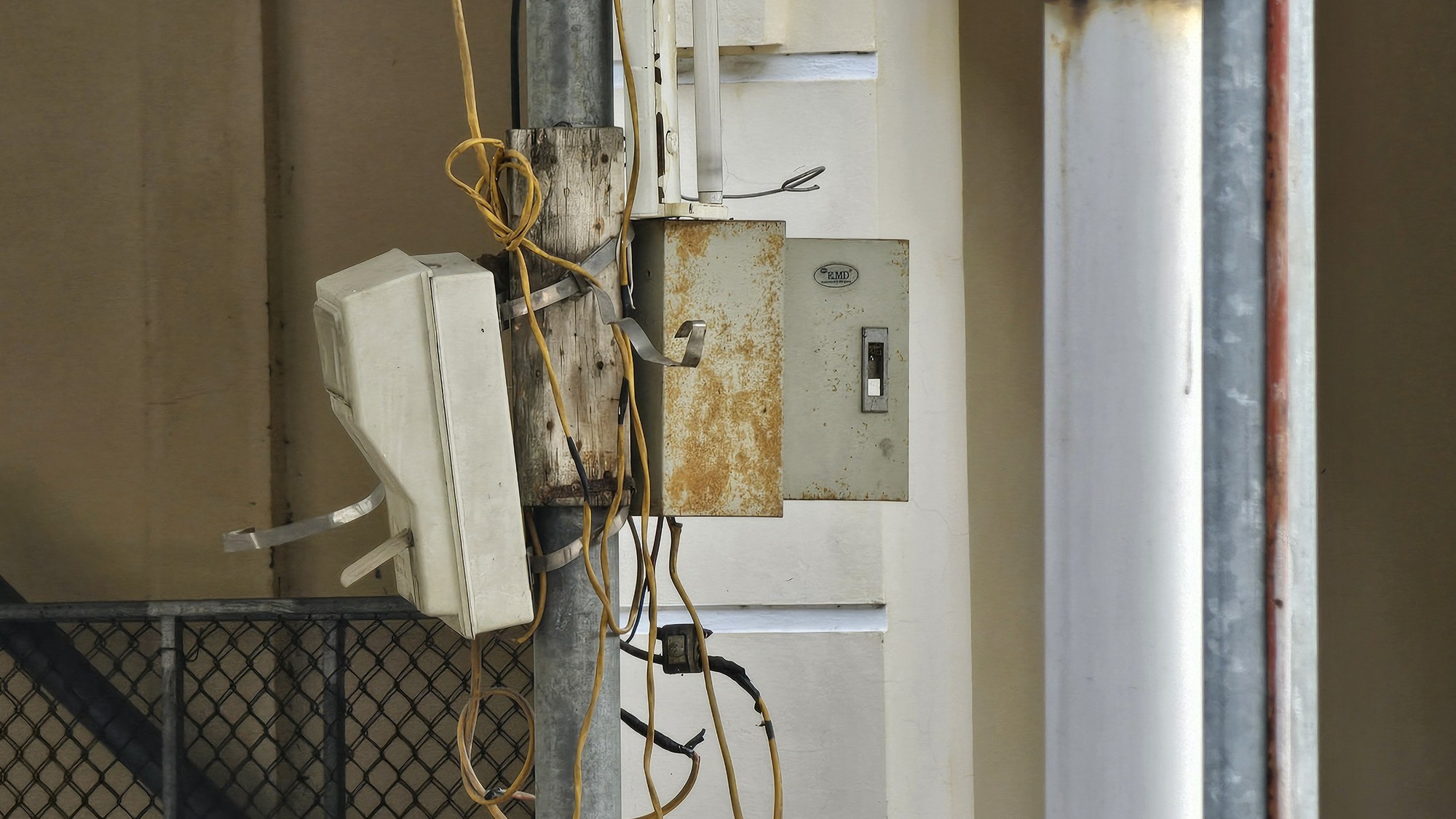 Hải Dương: Chợ mới bỏ hoang, tiểu thương biến gầm cầu th&agrave;nh chợ- Ảnh 5.