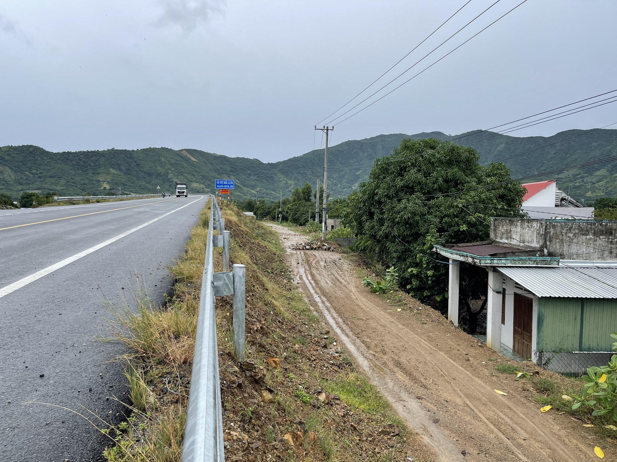 Cao tốc Nha Trang - Cam L&acirc;m chưa thể ho&agrave;n th&agrave;nh nhiều hạng mục phụ trợ - Ảnh 3.