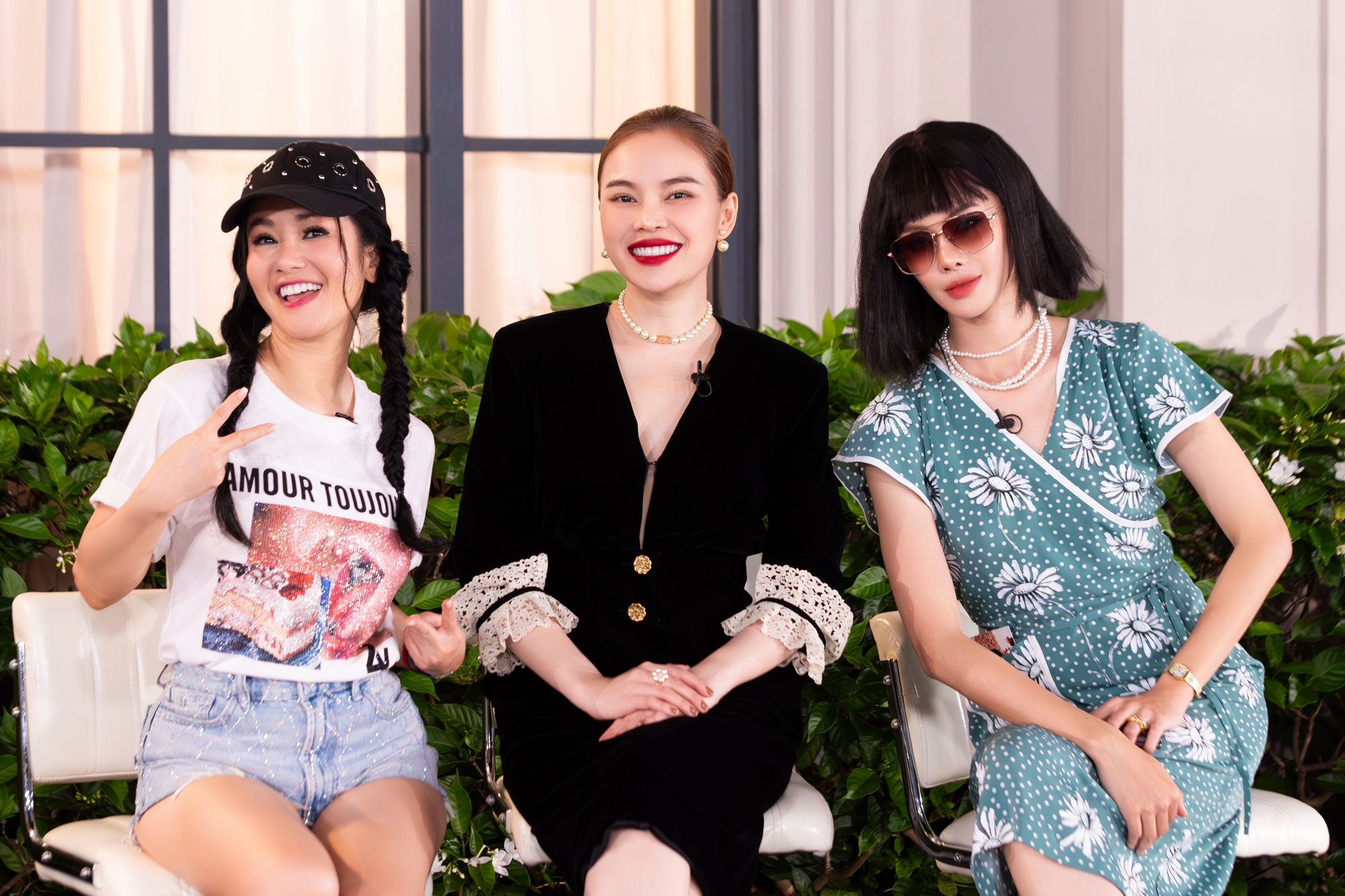 Hậu trường Chị đẹp đạp gi&oacute; rẽ s&oacute;ng 2023, c&aacute;c chị đẹp ho&aacute; th&acirc;n v&agrave;o b&agrave;, mẹ v&agrave; con g&aacute;i - Ảnh 10.