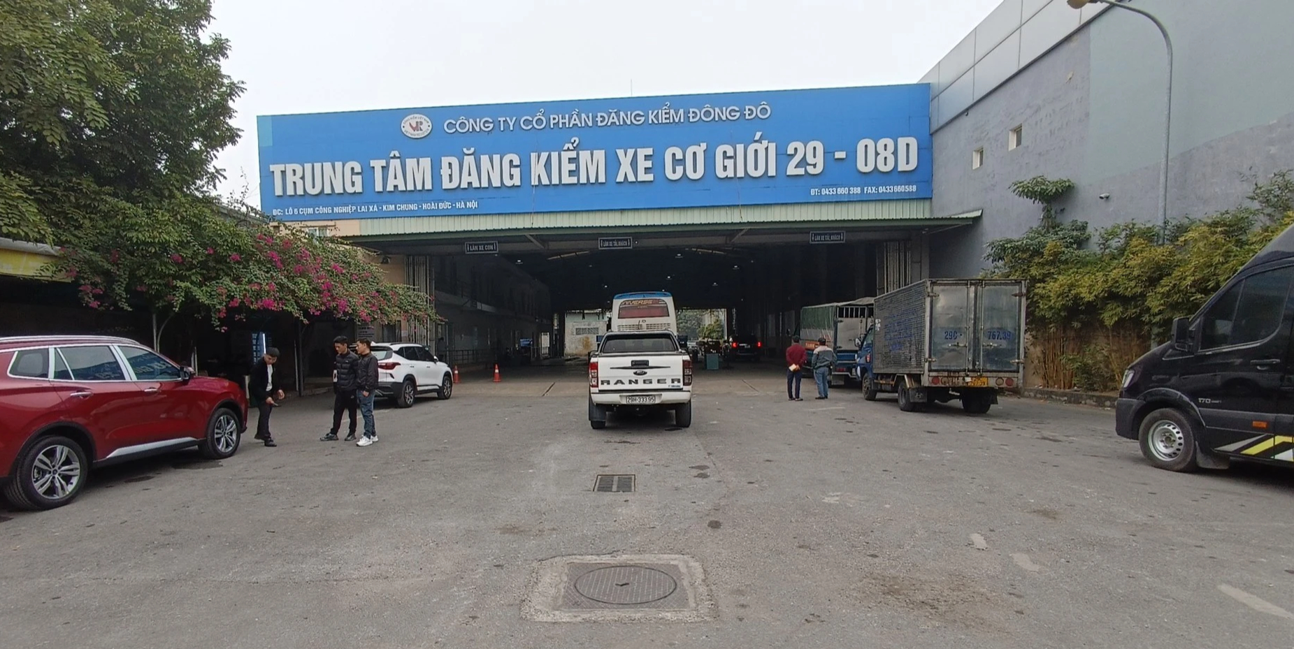 Trung t&acirc;m đăng kiểm l&agrave;m cả ng&agrave;y nghỉ Tết phục vụ người d&acirc;n - Ảnh 3.
