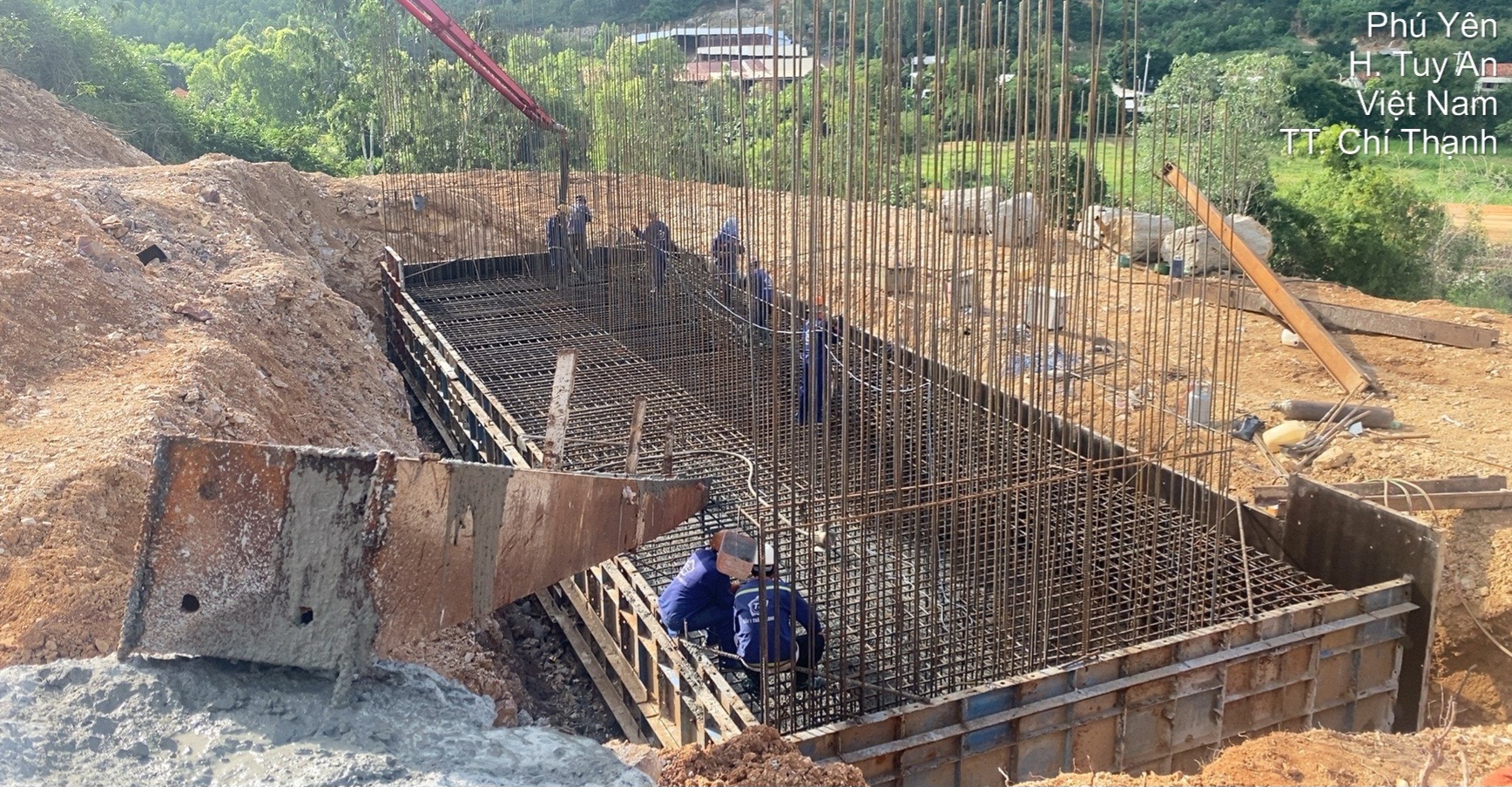 Gác Tết lo bứt tốc tiến độ cao tốc Bắc - Nam- Ảnh 3. Gác Tết lo bứt tốc tiến độ cao tốc Bắc - Nam- Ảnh 3.