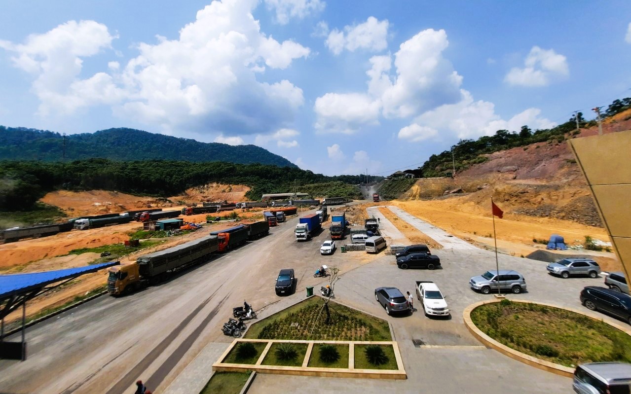 Quảng Trị huy động nguồn lực thực hiện c&aacute;c dự &aacute;n giao th&ocirc;ng trọng điểm