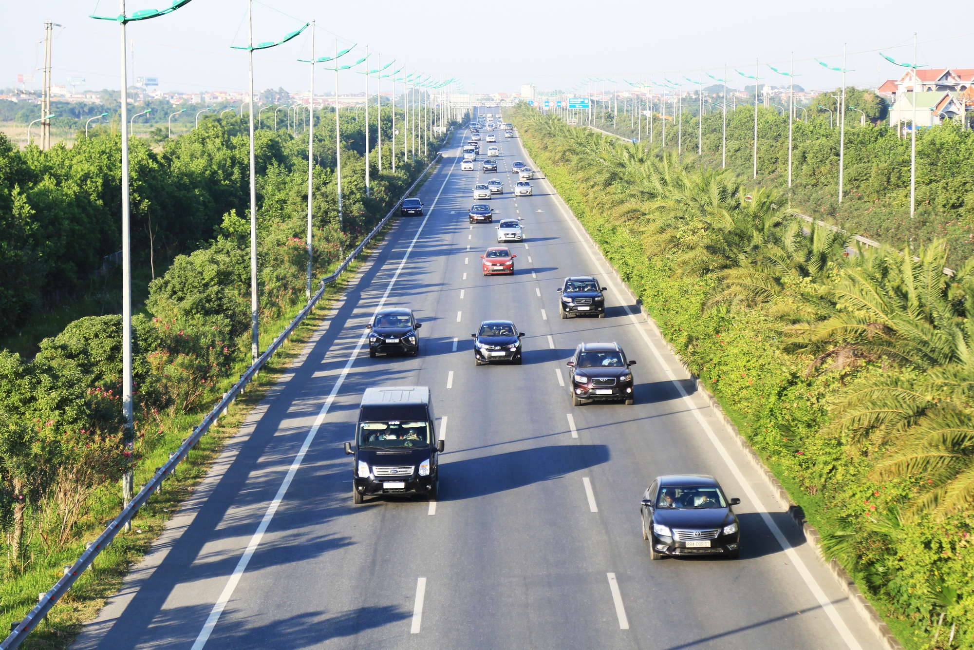 Hậu trường l&agrave;m đường cửa ng&otilde; đẹp nhất Thủ đ&ocirc; - Ảnh 2.