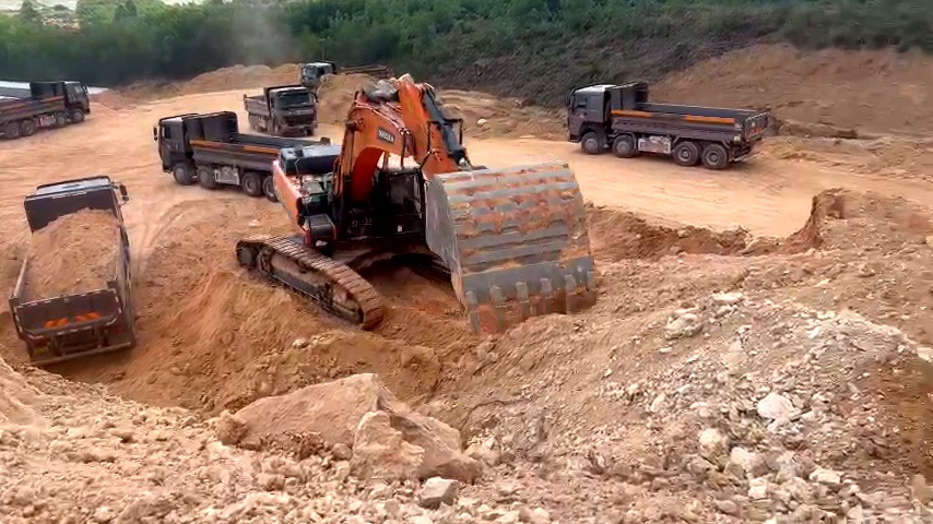 Chậm ra mỏ vật liệu cản tiến độ cao tốc Quảng Ng&atilde;i-Ho&agrave;i Nhơn - Ảnh 1.