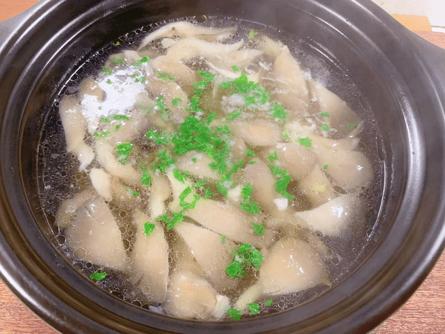 M&oacute;n canh đơn giản nấu trong m&ugrave;a đ&ocirc;ng, ăn 1 miếng bạn sẽ nhận được 18 loại axit amin, vừa gi&uacute;p chống vi&ecirc;m lại tăng khả năng miễn dịch - Ảnh 6.