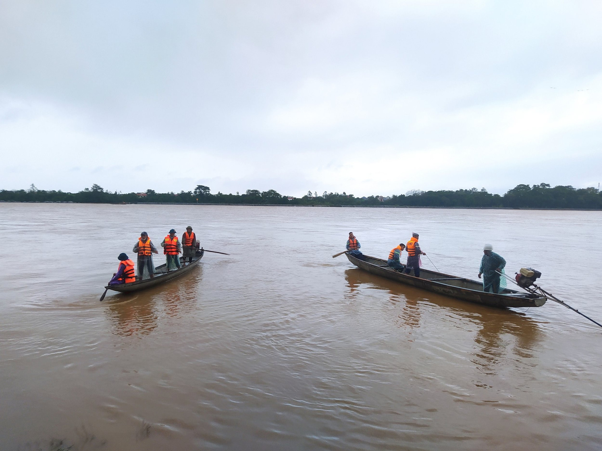 Ch&aacute;u từ H&agrave; Tĩnh đi xe m&aacute;y v&agrave;o Quảng B&igrave;nh thăm cậu ng&atilde; xuống s&ocirc;ng tử vong  - Ảnh 1.