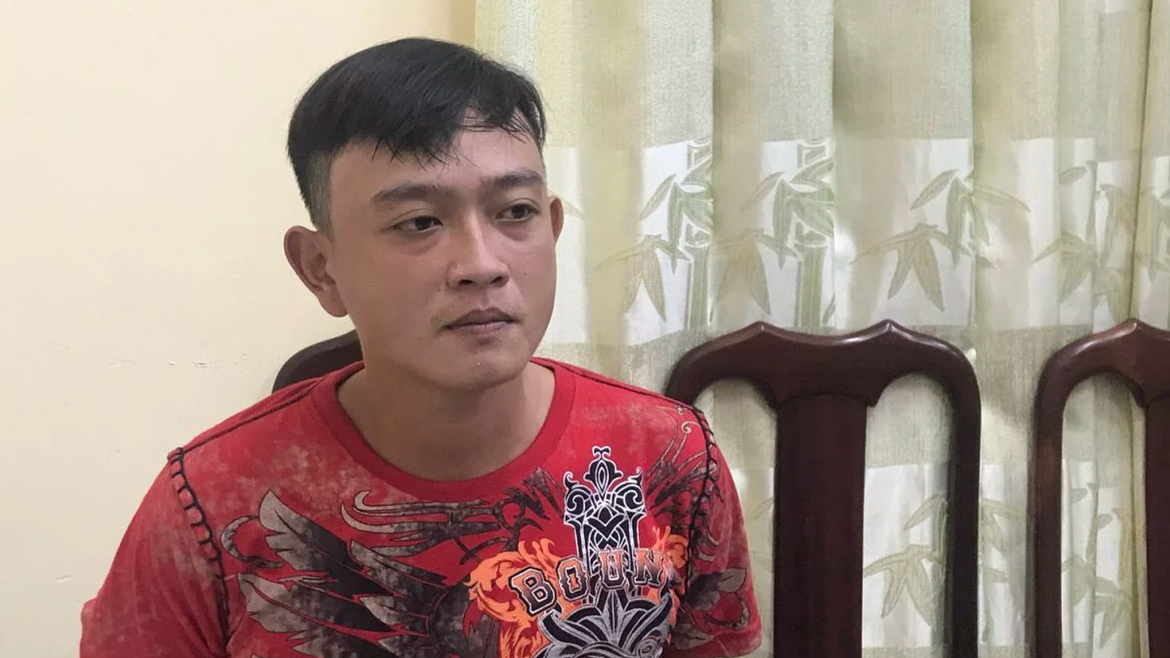 Thưởng &ldquo;n&oacute;ng&rdquo; lực lượng ph&aacute; nhanh vụ &aacute;n s&aacute;t hại ba người trong gia đ&igrave;nh ở C&agrave; Mau - Ảnh 2.