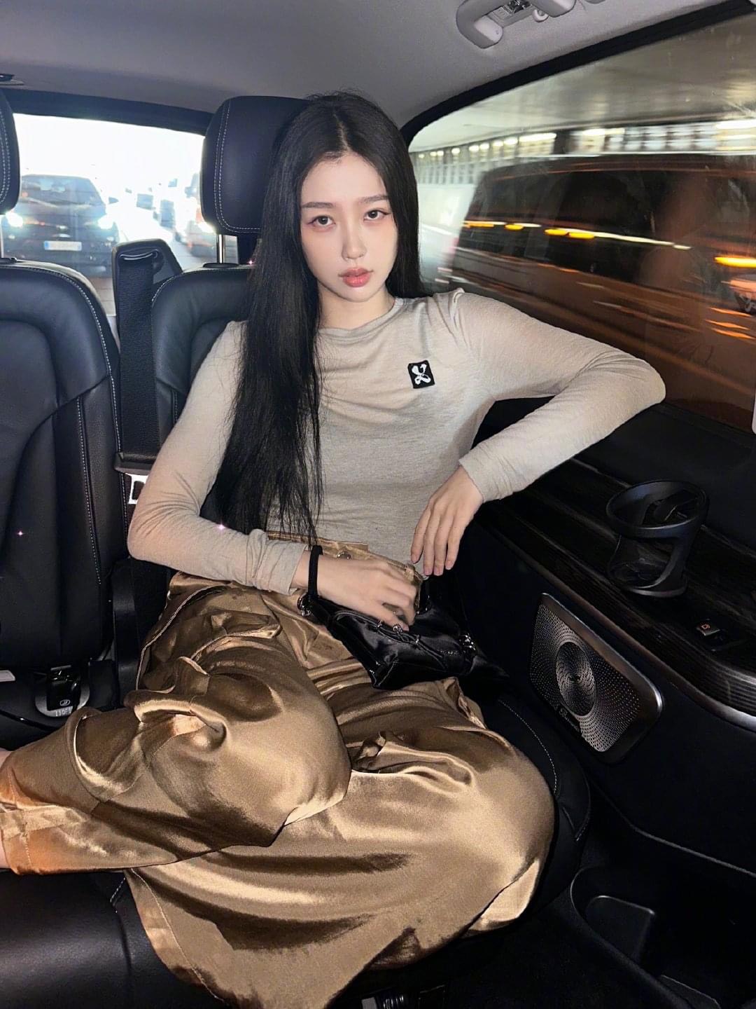 Tiểu Hoa đ&aacute;n Triệu Lộ Tư v&agrave; Ngu Thư H&acirc;n tranh Top 1, Bạch Lộc g&acirc;y tranh c&atilde;i - Ảnh 9.