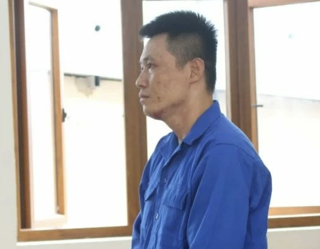 Chồng tẩm xăng đốt vợ v&igrave; ghen tức - Ảnh 1.