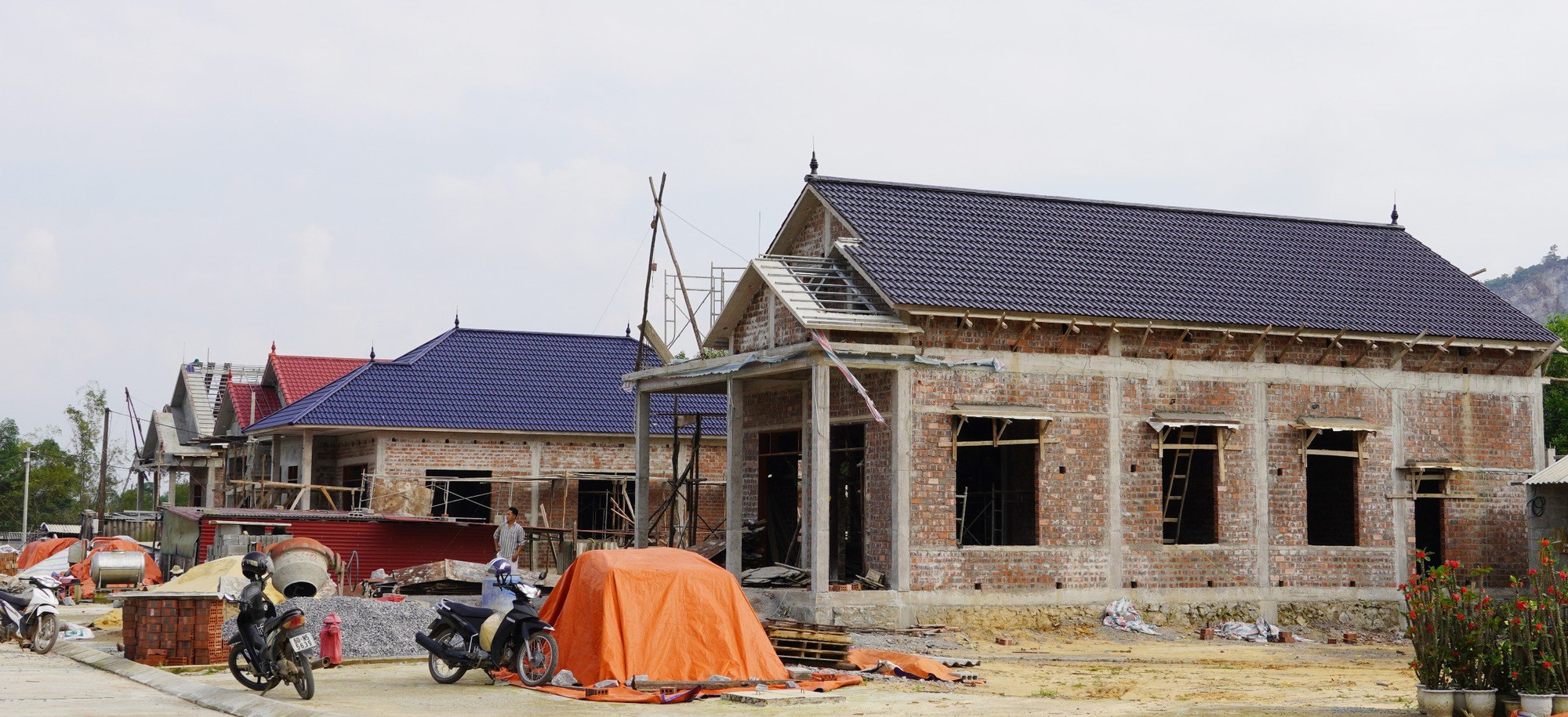 Kh&oacute; b&agrave;n giao mặt bằng sạch cao tốc Bắc-Nam qua Quảng B&igrave;nh theo mốc chỉ đạo của Ch&iacute;nh phủ - Ảnh 1.