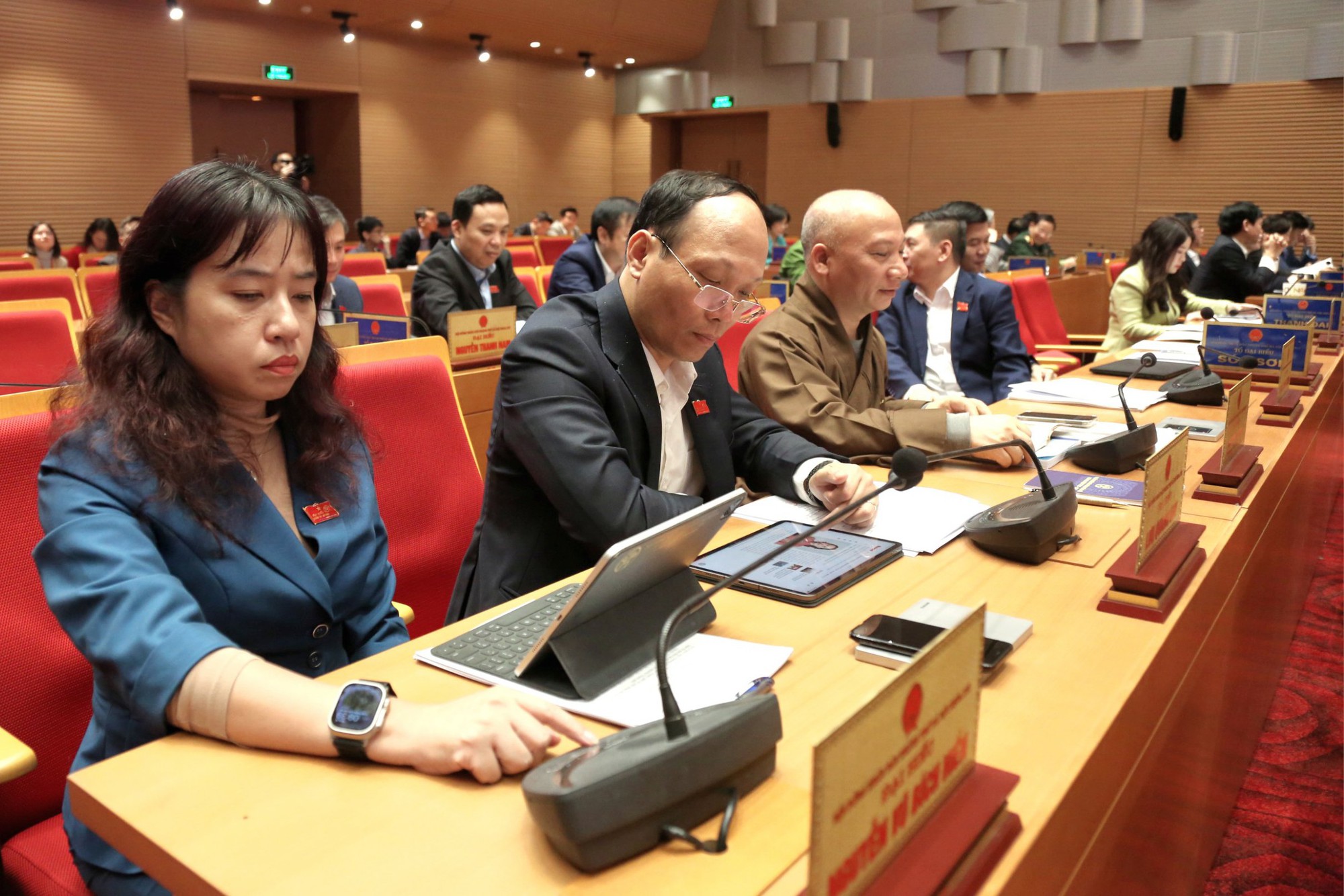 H&agrave; Nội ch&iacute;nh thức hỗ trợ 100% mức đ&oacute;ng bảo hiểm y tế cho người cao tuổi - Ảnh 1.