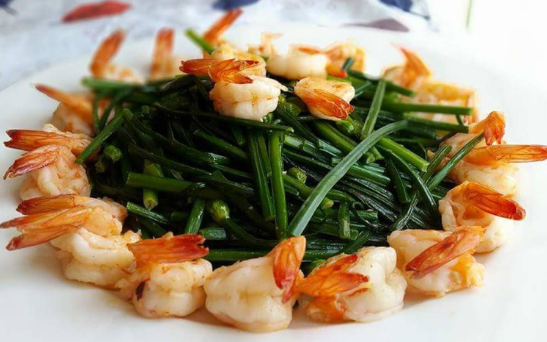 Loại rau gi&aacute; rẻ b&aacute;n đầy chợ, 'bổ hơn thịt' nhưng kh&ocirc;ng phải ai cũng biết