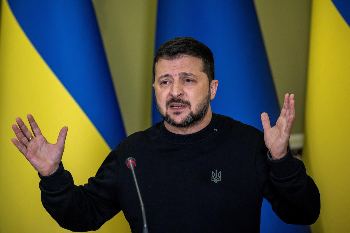 Tổng thống Ukraine bất ngờ hủy họp với c&aacute;c thượng nghị sĩ Mỹ v&agrave;o ph&uacute;t ch&oacute;t - Ảnh 1.
