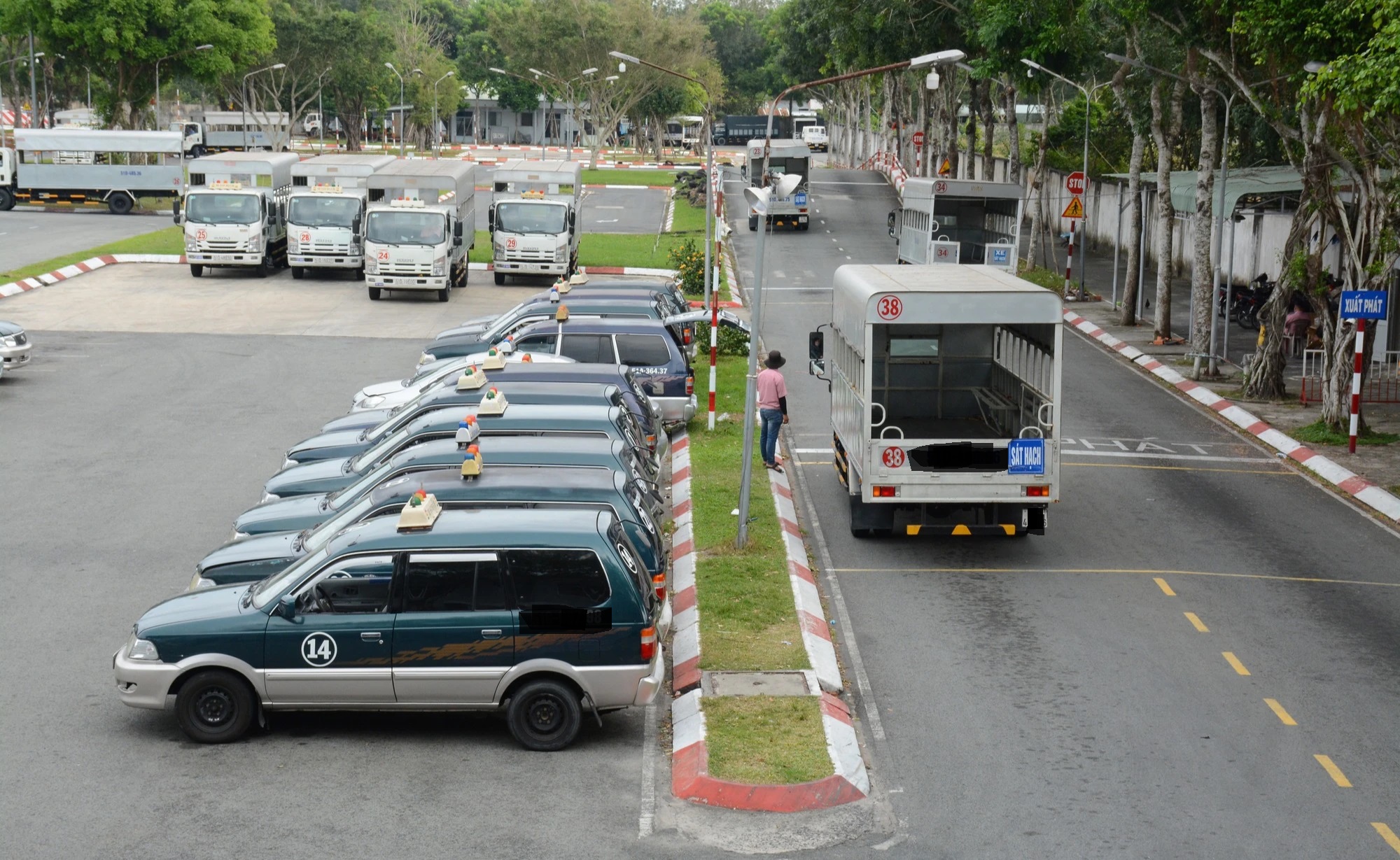 H&agrave; Nội chốt gi&aacute; dịch vụ đ&agrave;o tạo l&aacute;i xe hạng B2 l&agrave; 15,59 triệu đồng - Ảnh 1.