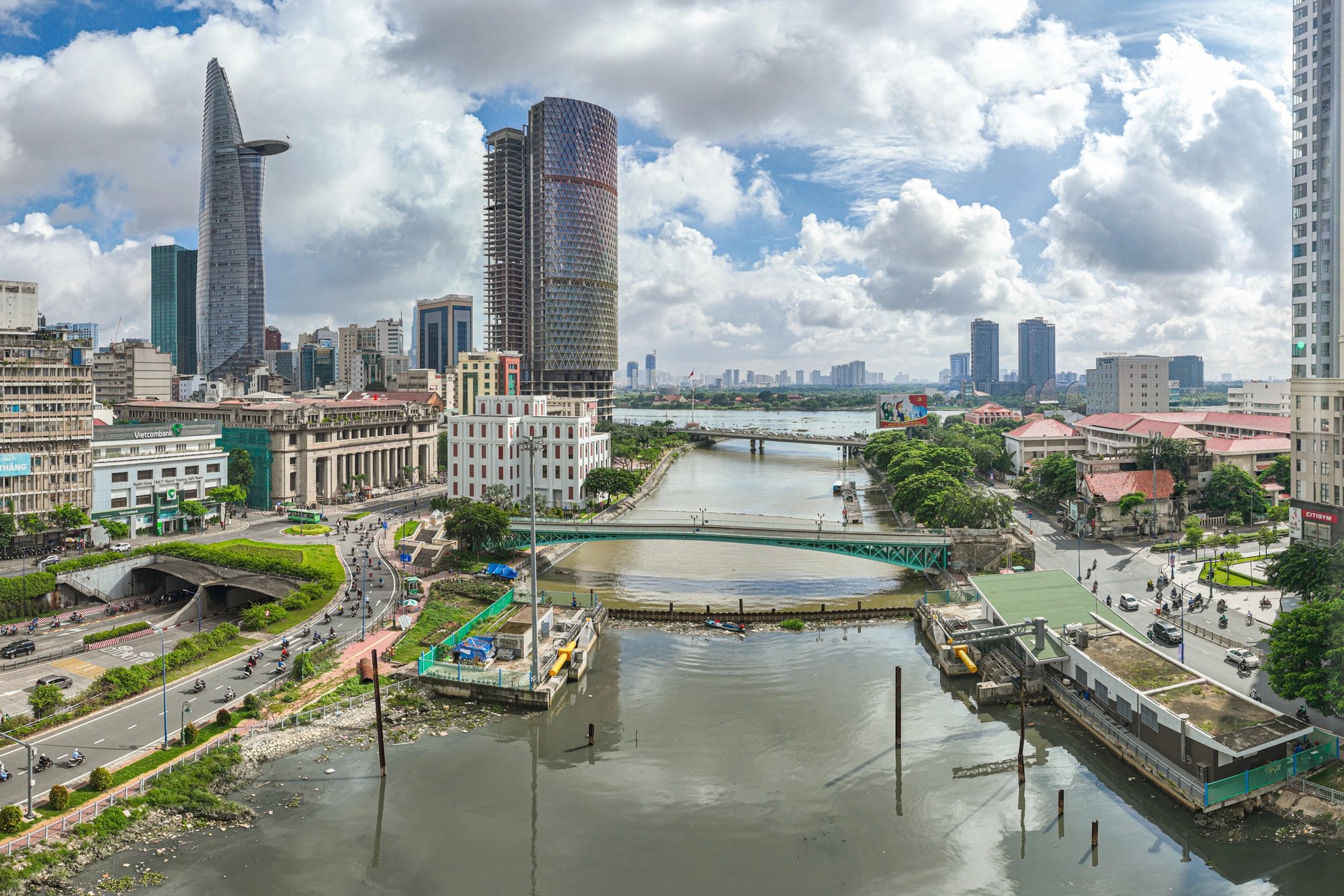 TP.HCM còn gần 17.000 tỷ đồng khó giải ngân - Ảnh 1. TP.HCM còn gần 17.000 tỷ đồng khó giải ngân - Ảnh 1.