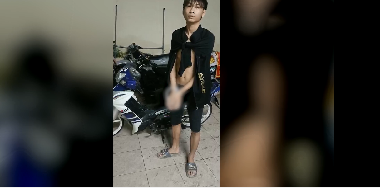 Bắt đối tượng cướp giật đồ của kh&aacute;ch nước ngo&agrave;i ở Kh&aacute;nh Ho&agrave; - Ảnh 2.