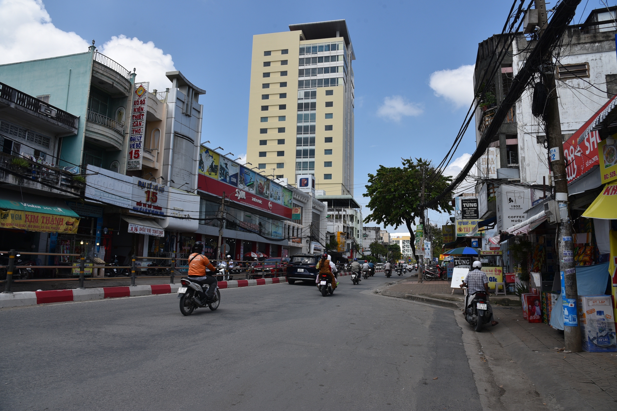Gi&aacute;m đốc Sở GTVT Cần Thơ k&ecirc;u gọi người d&acirc;n chung tay mở rộng 7km QL91 - Ảnh 4.
