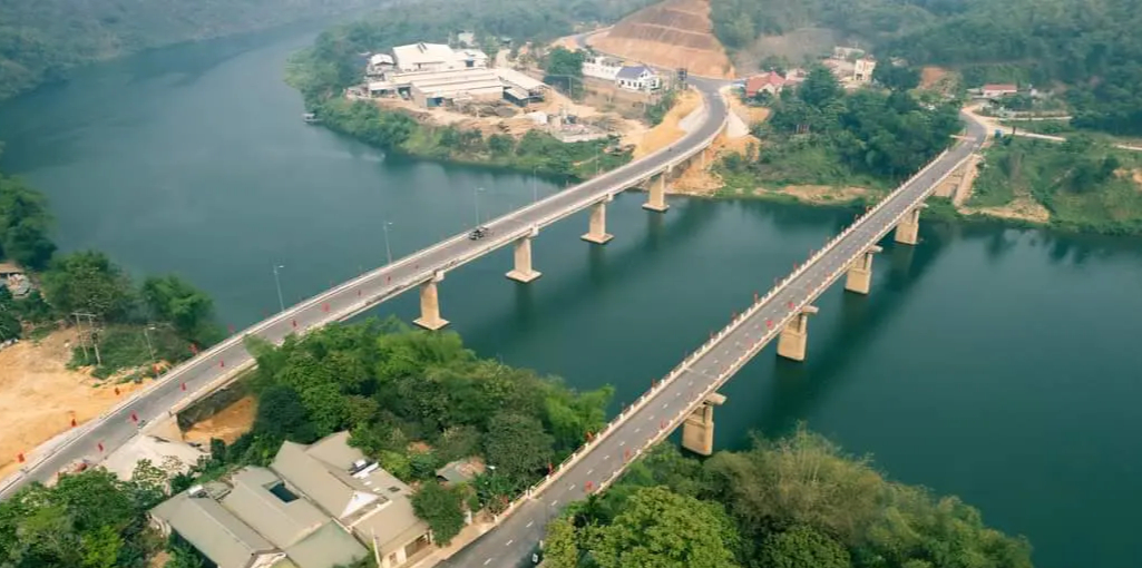 Thanh Ho&aacute; quy hoạch mạng lưới giao th&ocirc;ng để kết nối c&aacute;c tuyến đường - Ảnh 2.