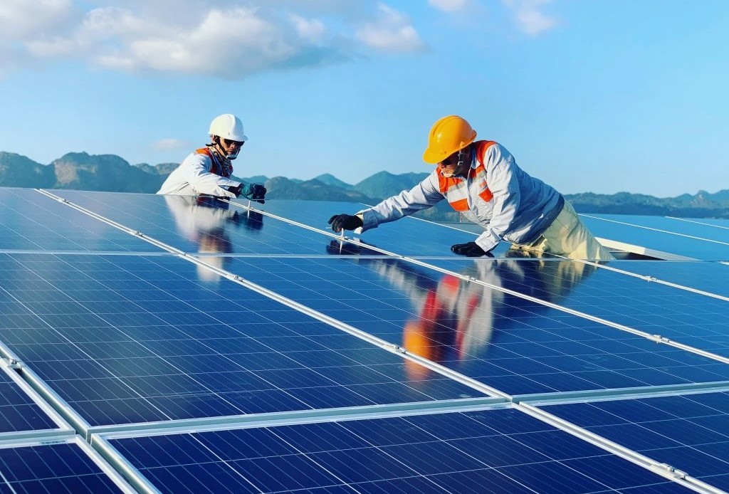 V&igrave; sao điện mặt trời m&aacute;i nh&agrave; kh&ocirc;ng được trả tiền khi ph&aacute;t l&ecirc;n lưới? - Ảnh 1.