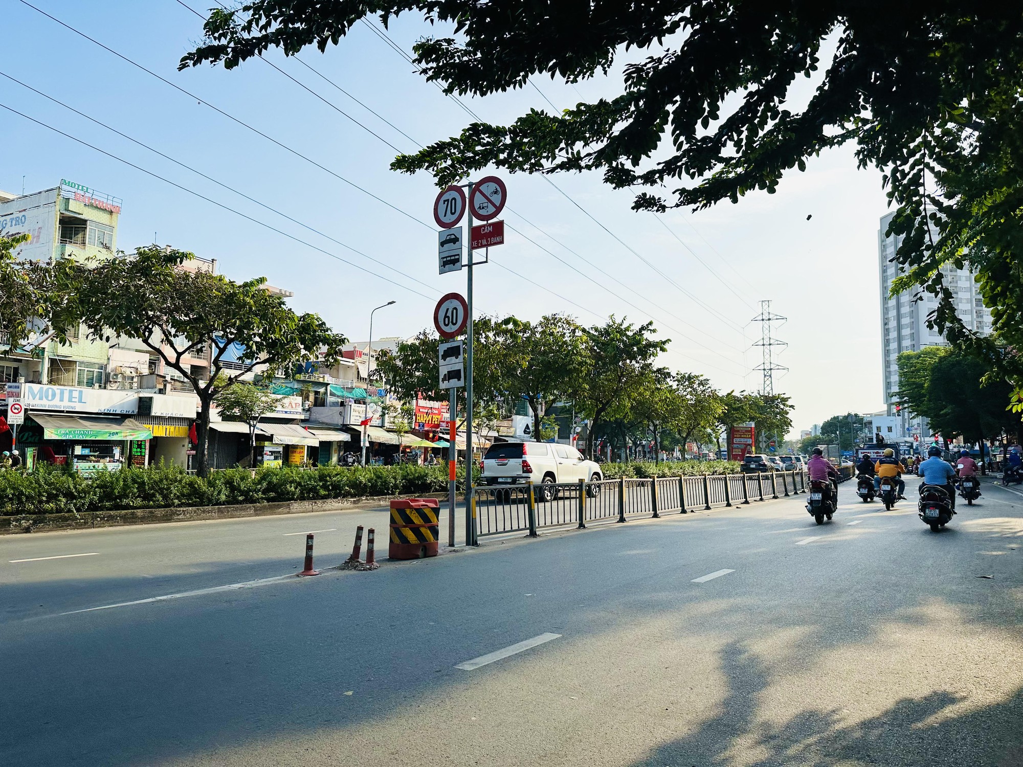 TP.HCM: Đ&aacute;nh vật với xo&aacute; &ldquo;điểm đen&rdquo; giao th&ocirc;ng - Ảnh 1.
