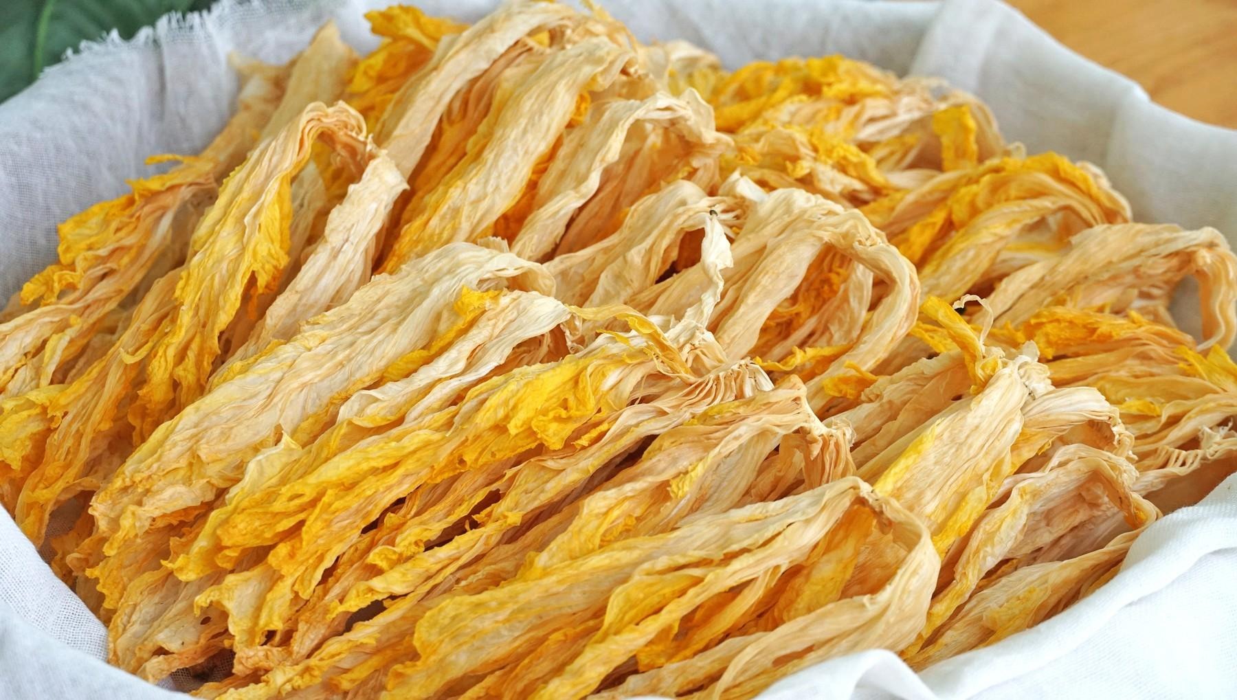  Loại rau cần ăn mạnh v&agrave;o m&ugrave;a đ&ocirc;ng, 1 nhuận tr&agrave;ng, 2 dưỡng da, 3 thải độc, phơi kh&ocirc; hầm si&ecirc;u thơm - Ảnh 2.