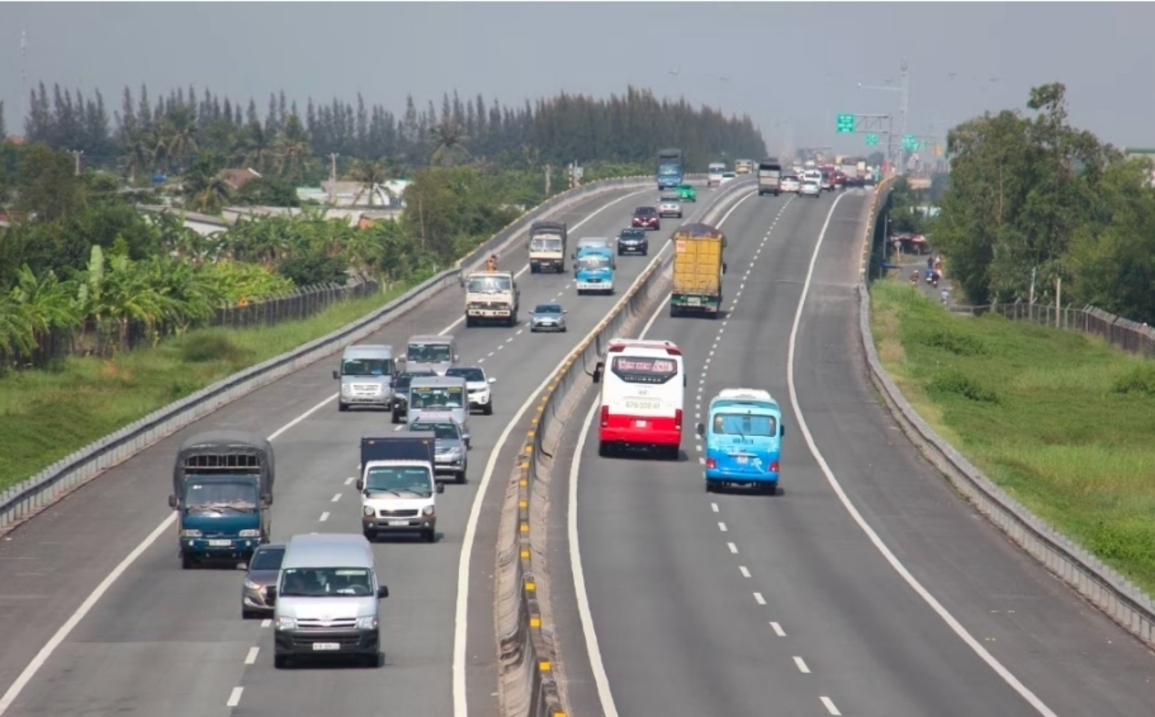 Giảm thiểu vi phạm giao th&ocirc;ng nhờ những "mắt thần" tr&ecirc;n cao tốc - Ảnh 1.